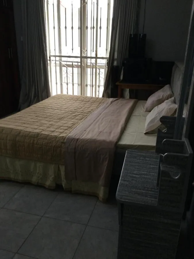 Aster Apartments Кампала